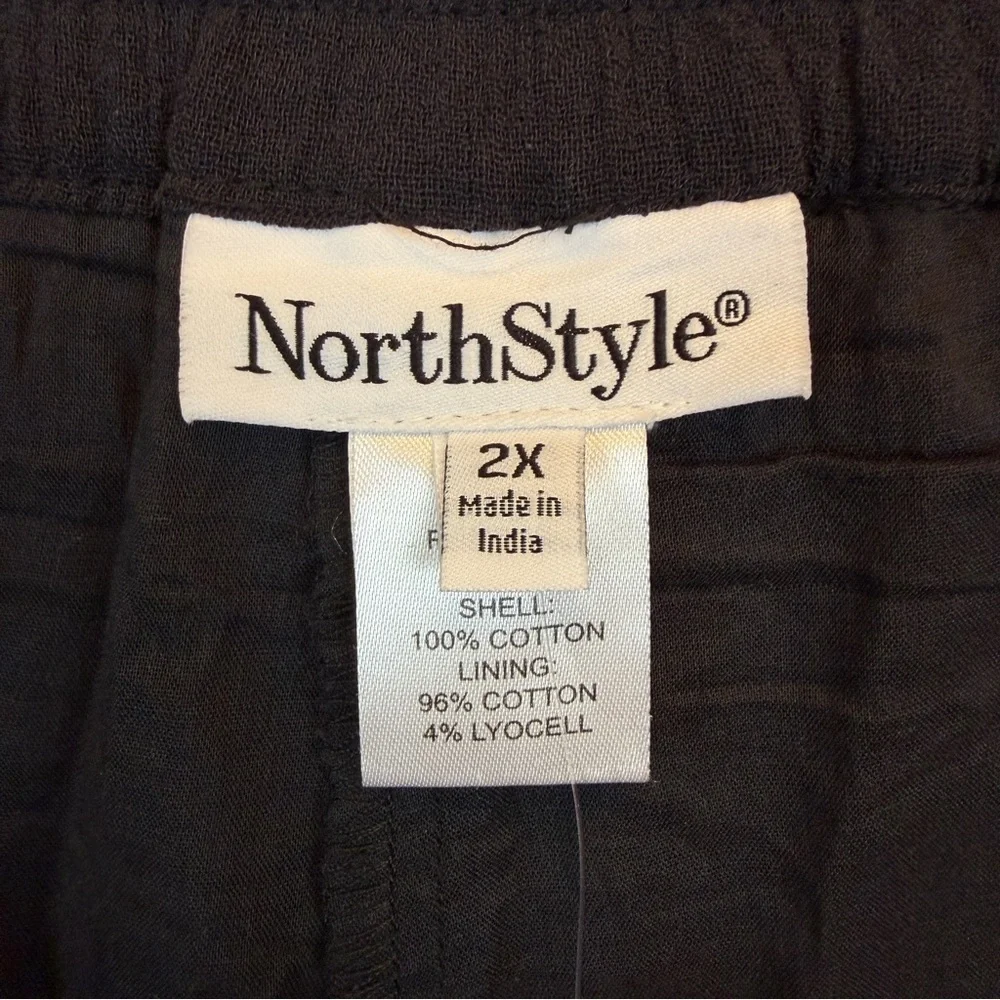 NWOT NorthStyle Black Cotton Wide-Leg Pants with Button Accents 2X - Picture 2 of 8